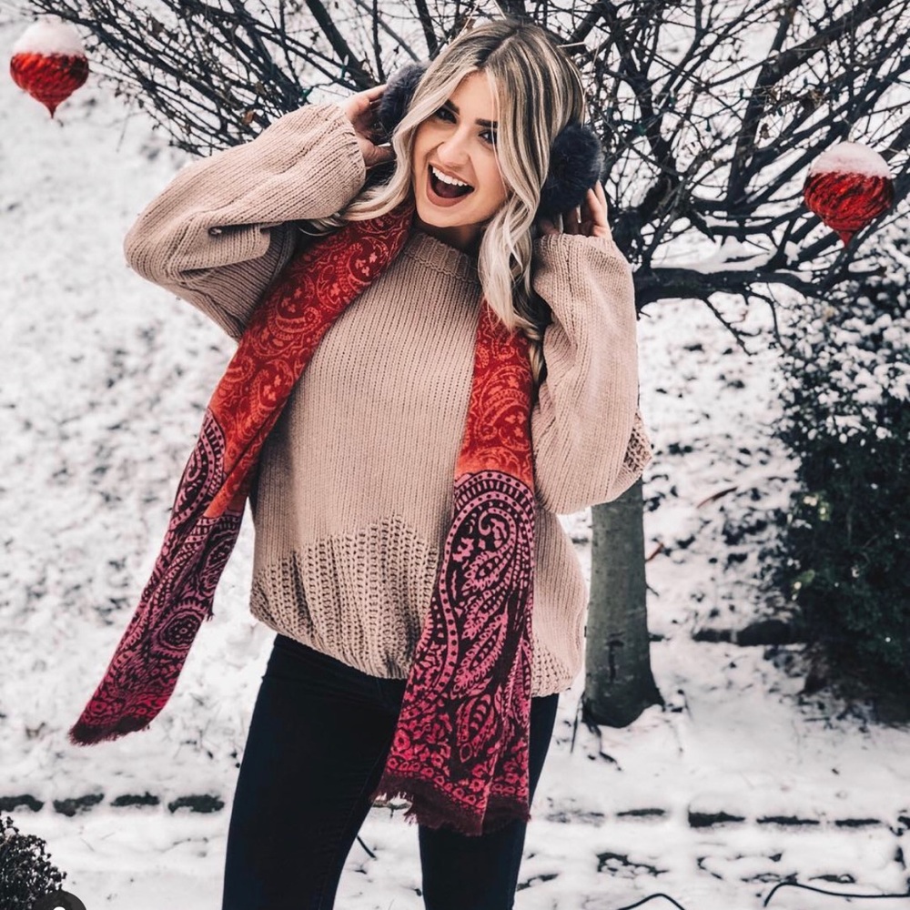 TAN KNIT SWEATER HOODIE